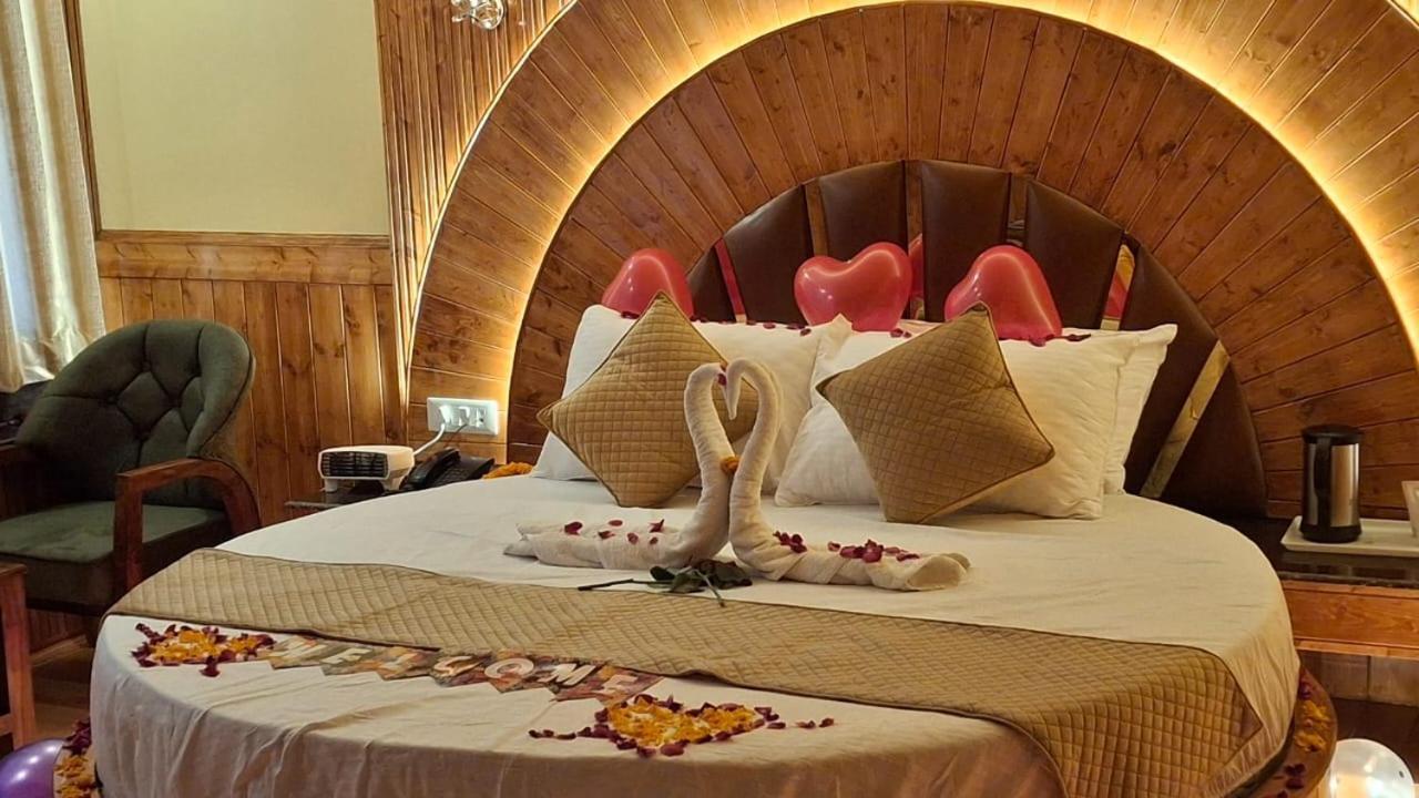 แกลเซียร์ รีสอร์ต Hotel มะนาลี ภายนอก รูปภาพ
