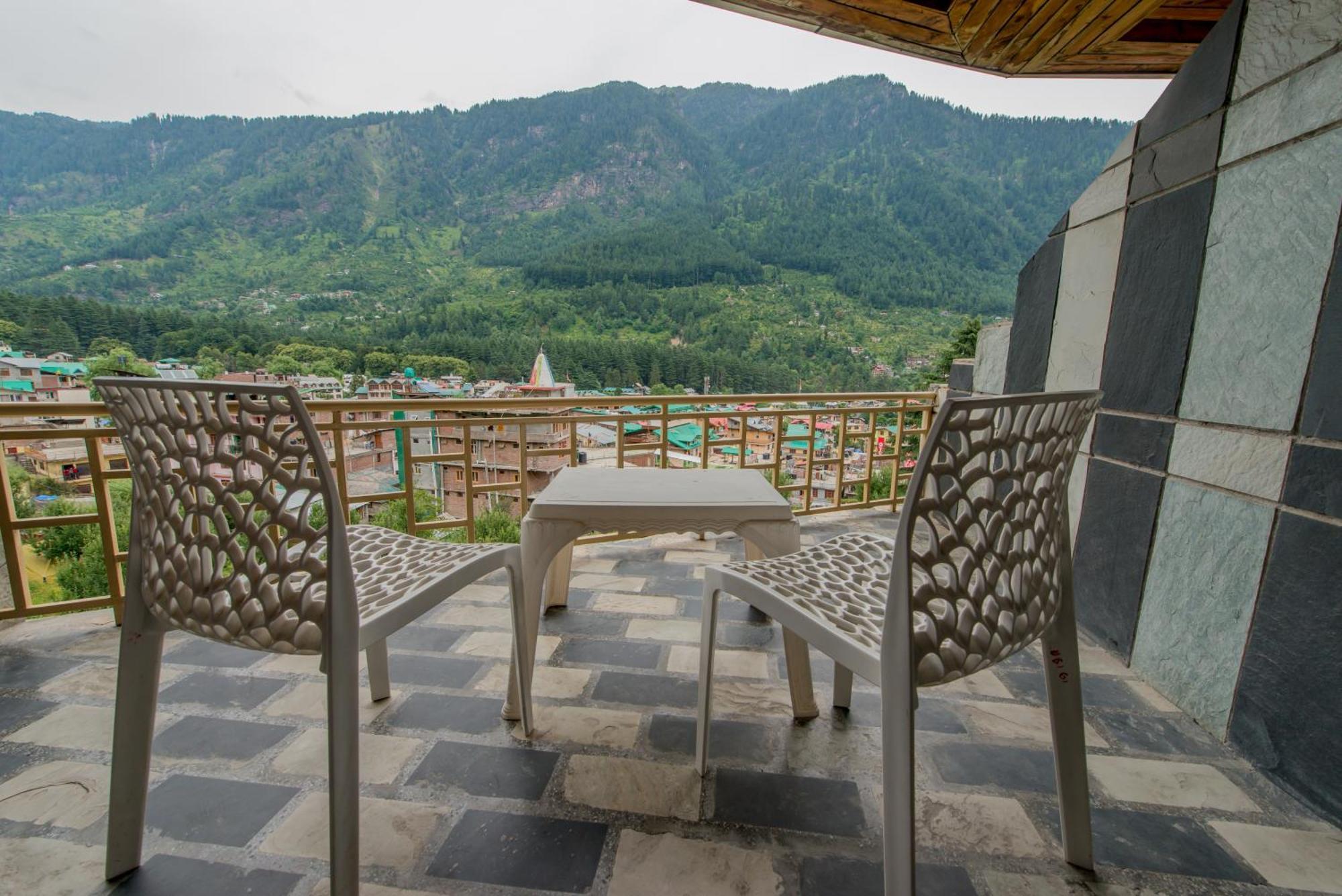 แกลเซียร์ รีสอร์ต Hotel มะนาลี ภายนอก รูปภาพ